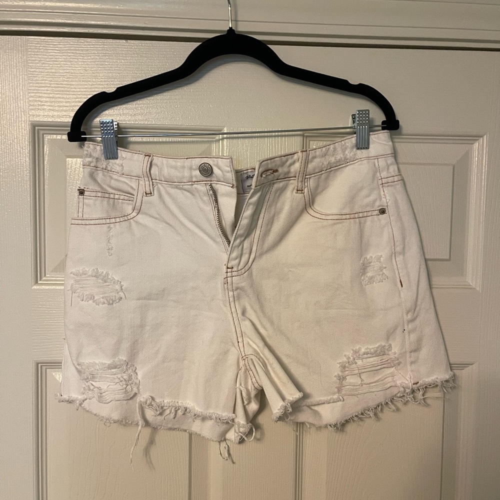 White Jean Shorts size Medium
